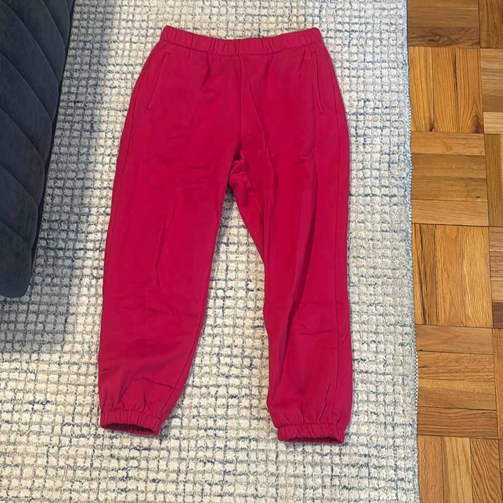 🔥GAP high rise boyfriend jogger sweatpants in perfect condition🔥